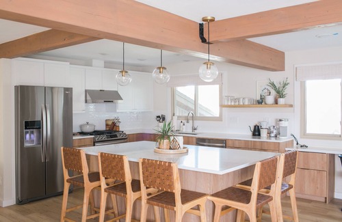 Fairwood House | *Indoor Pool* Stay and Play Family Home in Spokane