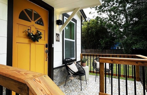 South Riverside Cottage | Indulge at Casita Margarita