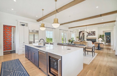 Middleburg Villa | Indulge in Elegance: Four BR Villa with Outdoor Living in Middleburg, VA
