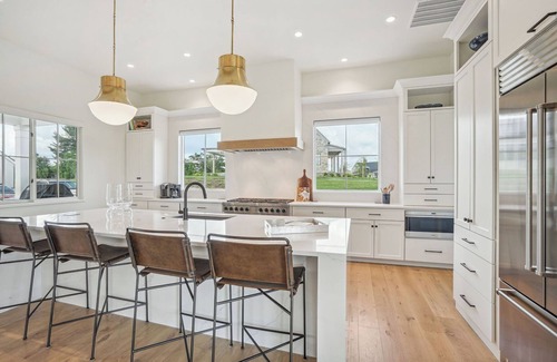 Middleburg Villa | Indulge in Elegance: Four BR Villa with Outdoor Living in Middleburg, VA