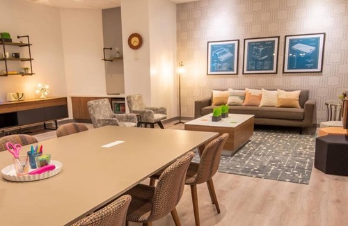 Milpitas Hotel | Indulge in Home Like Comfort! Near 49ers Museum, Fitness Center, Pet-Friendly