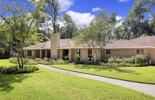 The Villages House | Indulge in Private Luxury: Gourmet Kitchen, Upscale Amenities