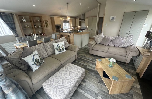 Tattershall Cabin | Indulgence Lakeside Lodge i1 is prime location with private fishing peg and hot tub at Tattershall
