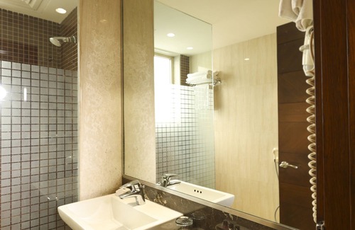 Greater Kailash Hotel | Indus Biznotel