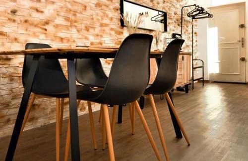 Orange Apartment | Industrial loft centre ville Orange clim wifi