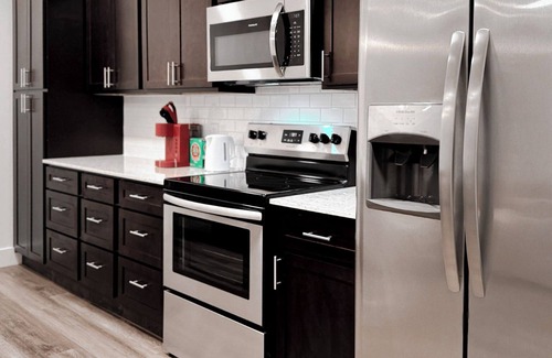 Old Northside Apartment | Indy Hideaway: Cozy 1BR w/King bed and Free Street Parking.