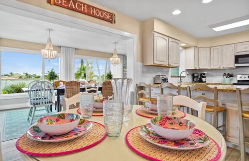 Fort Myers Apartment | Infinity & Beyond Lake Front
