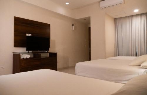 Alfredo V. Bonfil Apartment | Infinity Suites triple room 209