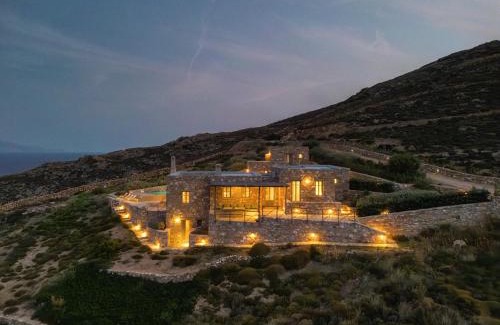 Serifos Villa | Infinity Villa, luxury house with stunning view in Serifos