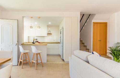 Velilla-Taramay Villa | Infinityhouse