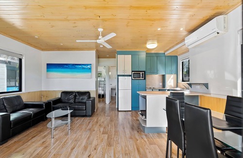 Kinka Beach Hotel | Ingenia Holidays Kinka Beach Yeppoon