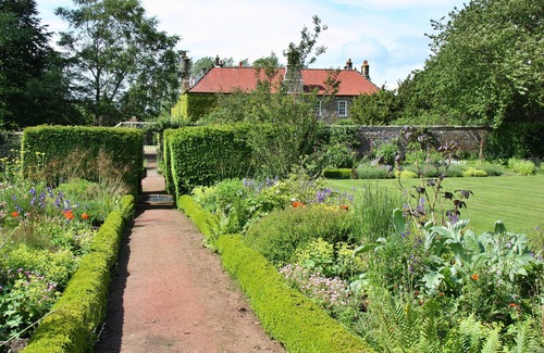 Carlton-in-Cleveland Cottage | Ingleby Manor - Courtyard Cottage