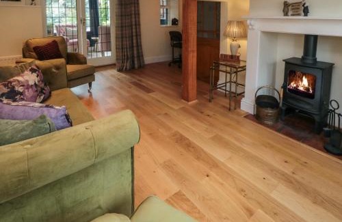 Guisborough House | Inglenook Cottage
