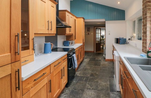 Guisborough Cottage | INGLENOOK COTTAGE, pet friendly, with open fire in Guisborough