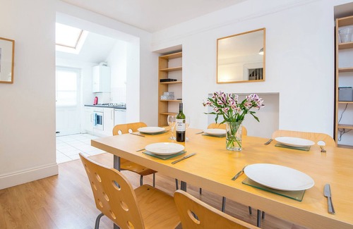Manorbier Cottage | Inglenook, Holiday Cottage Manorbier, Sleeps 4, 2 bedrooms, bathrooms