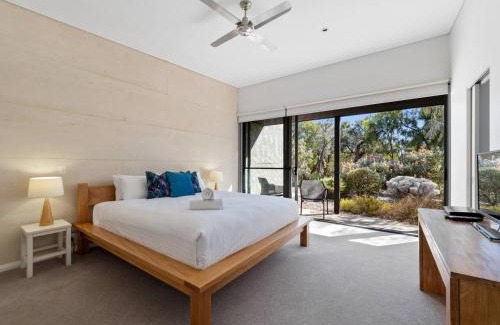 Yallingup House | Inji Dreaming - Bushland Retreat near Injidup Beach