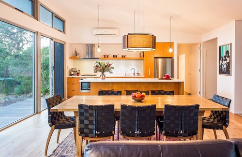 Yallingup House | Injidup Sanctuary - luxury home close to the beach