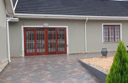 Komani House | Inkwenkwezi Bed and Breakfast
