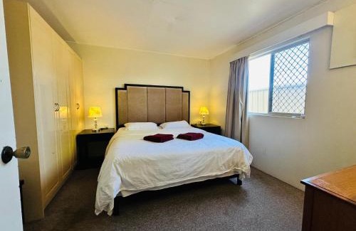 Soldiers Hill Hotel | Inland Oasis Motel