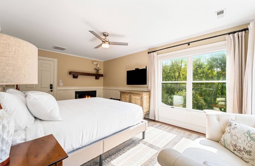 Lexington Bed & Breakfast | Inn at Brierley Hill
