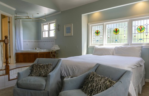 Eureka Springs Historic District Bed & Breakfast | Inn at Rose Hall