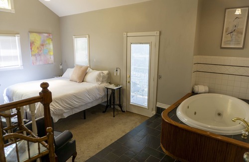 Eureka Springs Historic District Bed & Breakfast | Inn at Rose Hall