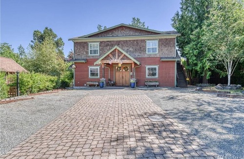 Steilacoom House | Inn at Saltar's Point Suite 2 (1bed 1 bath)