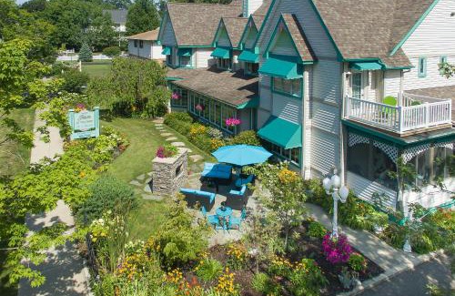 South Haven Bed & Breakfast | Inn at the Park Bed and Breakfast