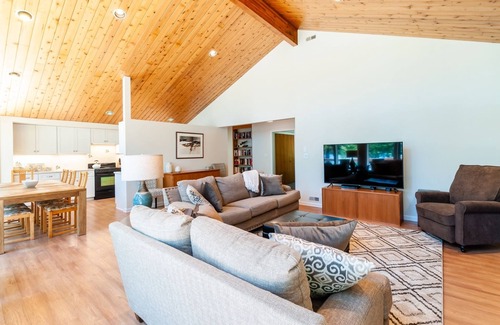 South Thomaston House | INN FROM THE COLD - Town of South Thomaston