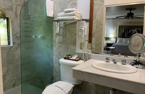 Aguascalientes Hotel | Inn Galerias Hotel
