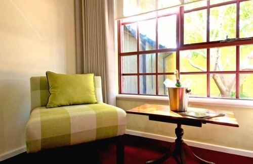 Mahogany Creek Hotel | Inn Mahogany Creek