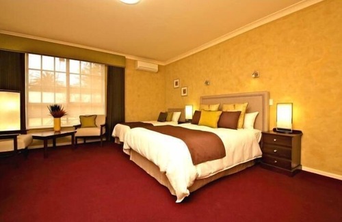 Mahogany Creek Hotel | Inn Mahogany Creek