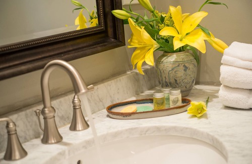 South Capitol Bed & Breakfast | Inn Of The Turquoise Bear