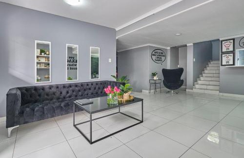 Greater Johannesburg Metropolitan Area Hotel | Inn & Out Sandton