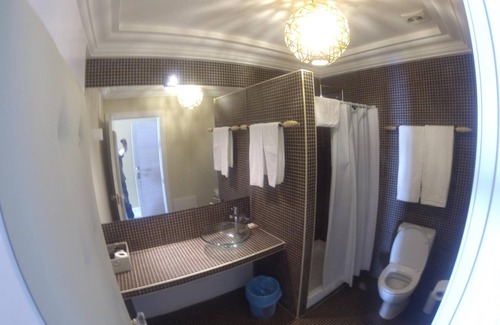 Lagos City Center Bed & Breakfast | Inn Seventies