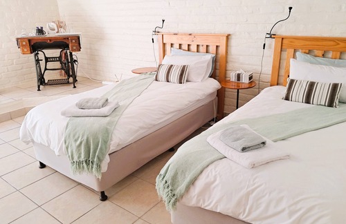 Wilderness Beach House | Inn2Wilderness Guesthouse