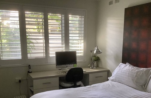 Leichhardt Apartment | Inner west spacious 2 bed apartment close to transport- ANZAC WEEKEND SPECIAL