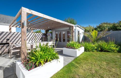 Constantine Bay House | Innisfree