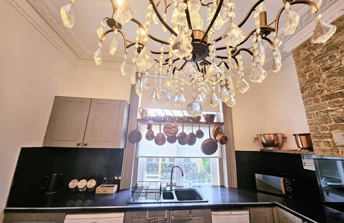 Kemptown House | INNit Hotel - Marina House
