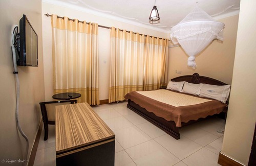 Entebbe Hotel | Innophine Hotel 790