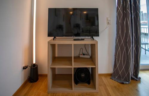 Innsbruck Apartment | Innsbruck East Side Apartment I Free Street Parking