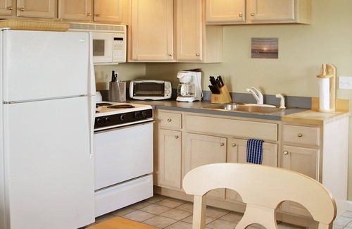 East Falmouth Resort | InnSeason Resorts Surfside - Amazing Waterfront Views & Private Beach Access!