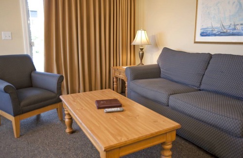 East Falmouth Resort | InnSeason Resorts Surfside - Amazing Waterfront Views & Private Beach Access!