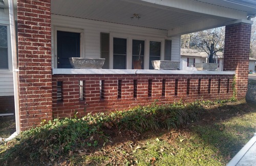 Shelby House | Inntownsuites- 2300 sq. ft. house, large rooms, Walking distance to restaurants.