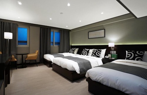 Jongno Hotel | Insadong Crown Hotel