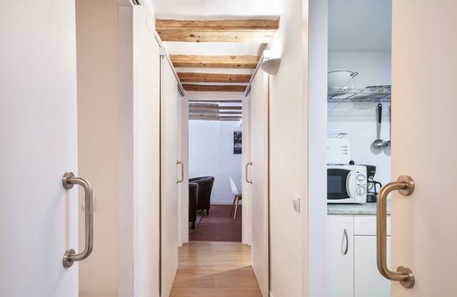 El Born Hotel | Inside Barcelona Apartments Esparteria