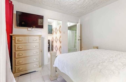Tower Isle Bed & Breakfast | Insight Studio at Csompo Silver Manor