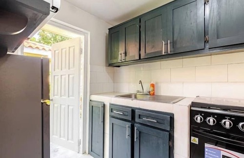 Tower Isle Bed & Breakfast | Insight Studio at Csompo Silver Manor