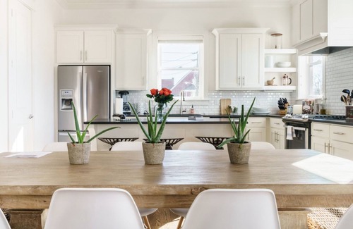 Buena Vista House | ★INSPIRE HOUSE★ Bachelor-ette Rooftop Sky Terrace! 1M to Broadway, 9 beds
