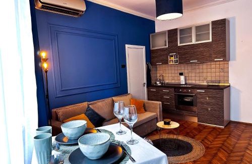 Kosancicev Venac Apartment | Insta-Apt Old Town Central Park Renovated